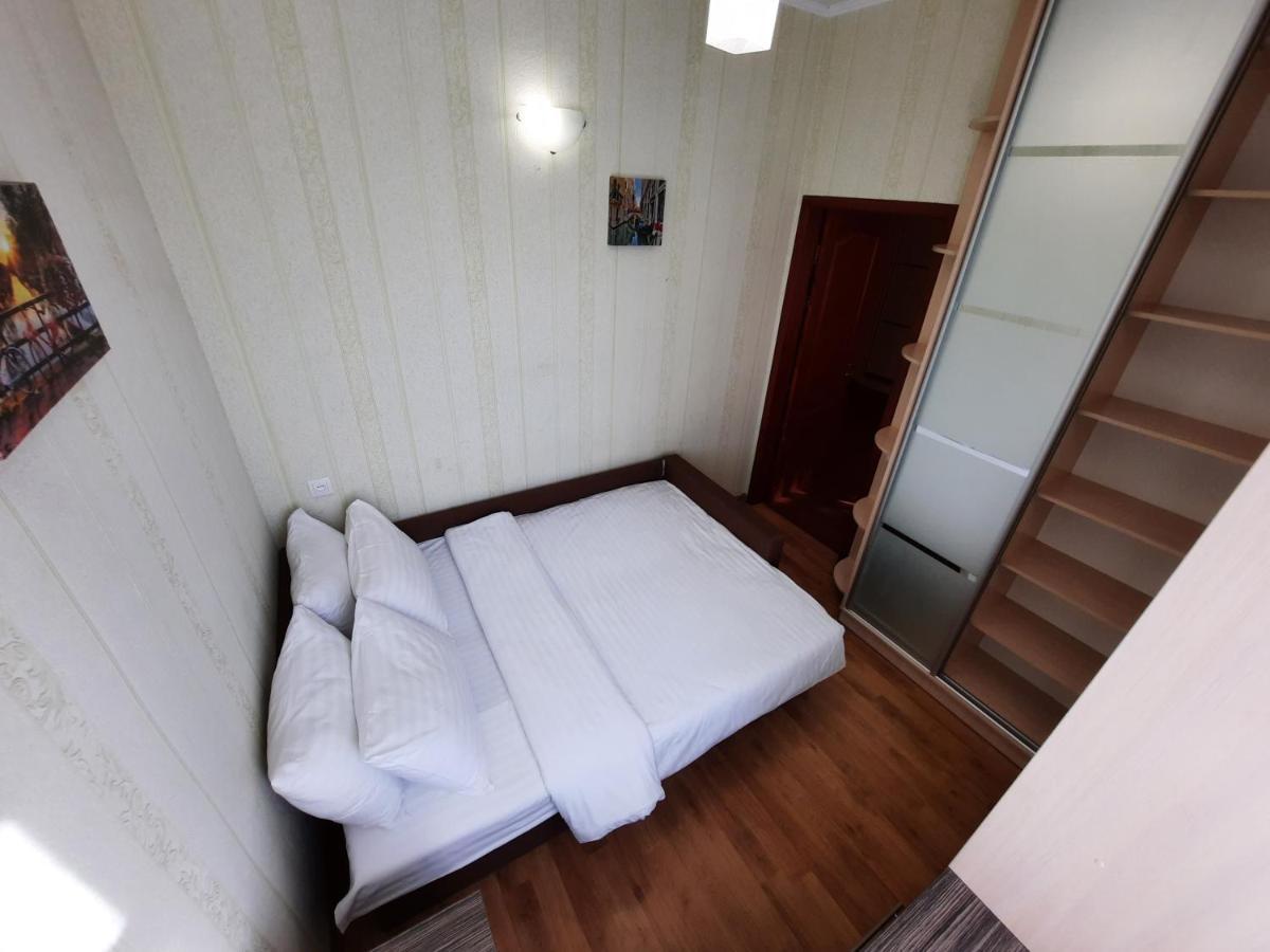 Двокімнатна Квартира В Центрі Біля Готелю Палаццо Мережа Alex Apartments Безконтакнте Заселення 24-7 波尔塔瓦 外观 照片