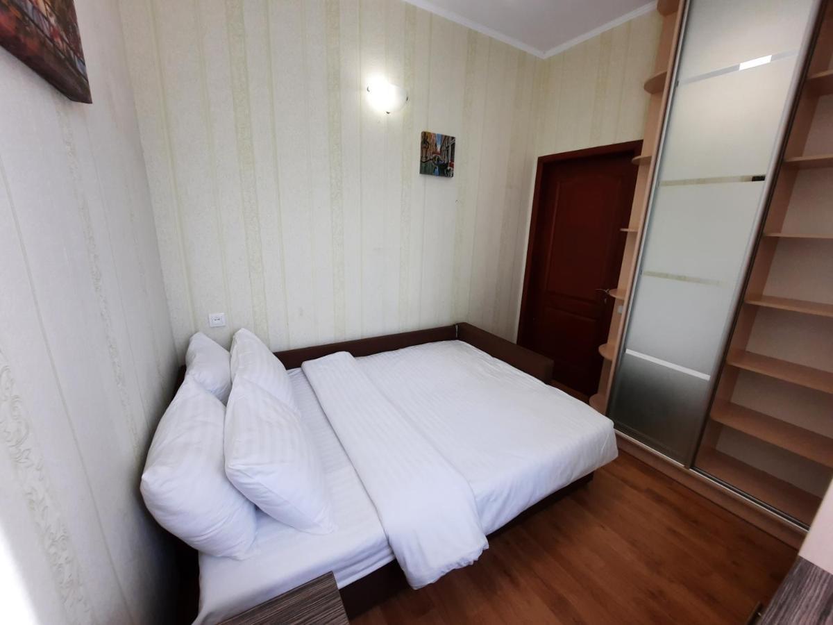 Двокімнатна Квартира В Центрі Біля Готелю Палаццо Мережа Alex Apartments Безконтакнте Заселення 24-7 波尔塔瓦 外观 照片